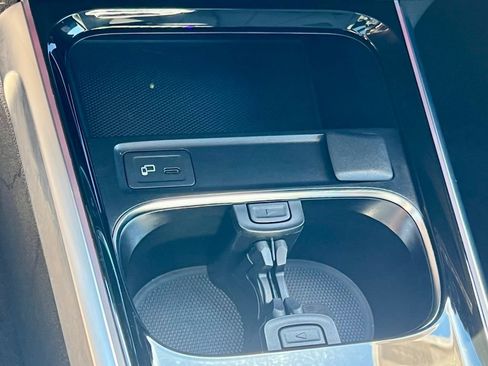Certified 2023 Mercedes-Benz GLB 250 4MATIC image 26