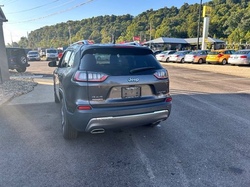 Used 2020 Jeep Cherokee Limited AWD/4WD image 4