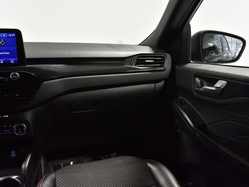 Used 2023 Ford Escape ST-Line image 14