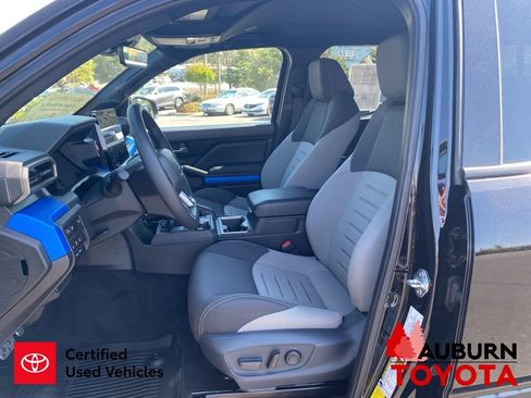 Certified 2025 Toyota Tacoma TRD Sport w/ TRD Sport Upgrade Package AWD/4WD image 31