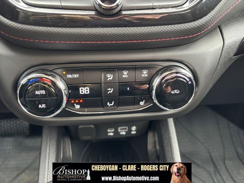Used 2023 Chevrolet TrailBlazer RS w/ Convenience Package AWD/4WD image 23