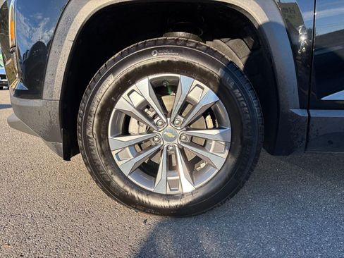 Used 2025 Chevrolet Equinox LT image 29