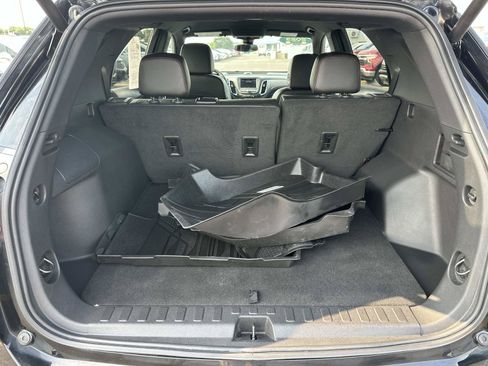 Certified 2023 Chevrolet Equinox RS w/ LPO, Floor Liner Package AWD/4WD image 9