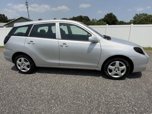 Used 2006 Toyota Matrix XR FWD image 4