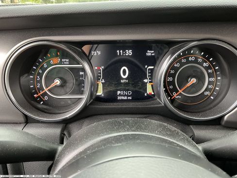 Used 2021 Jeep Wrangler Unlimited Sport AWD/4WD image 13