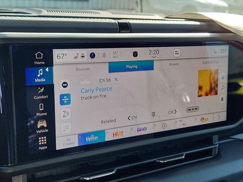 New 2025 Jeep Gladiator Sport image 12