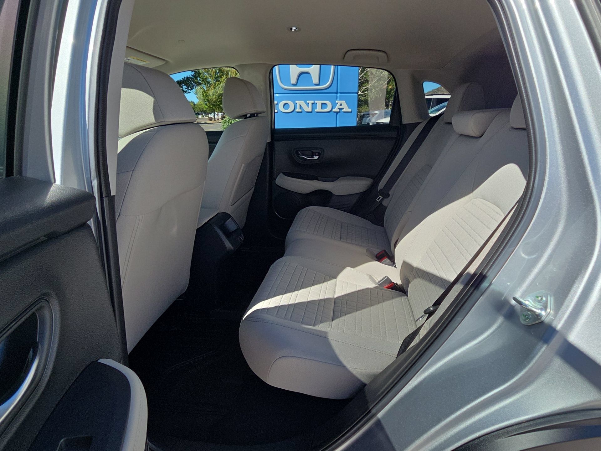 Used 2025 Honda HR-V LX image 29
