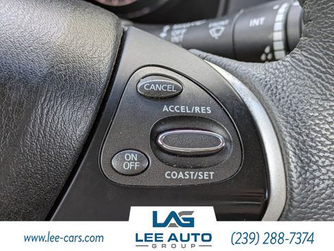 Used 2015 Nissan Pathfinder Platinum w/ Cargo Package image 24