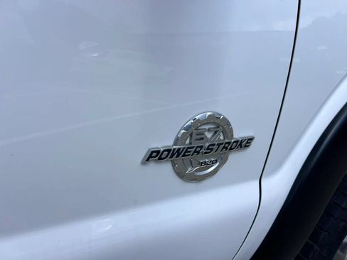 Used 2011 Ford F250 XL w/ PWR Equipment Group AWD/4WD image 5