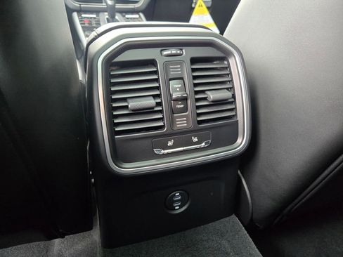 New 2026 Porsche Macan S image 19