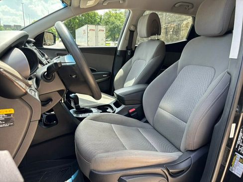 Used 2017 Hyundai Santa Fe Sport image 10