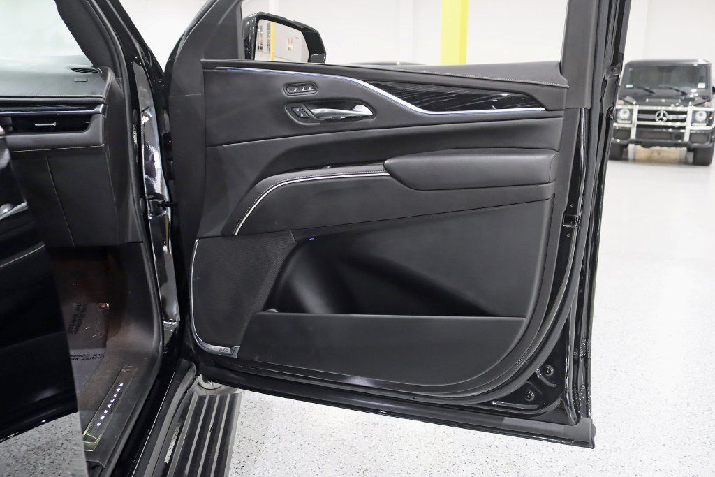 Used 2023 Cadillac Escalade V AWD/4WD image 34