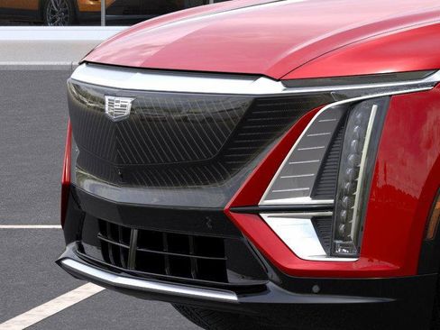New 2025 Cadillac Lyriq Luxury image 13