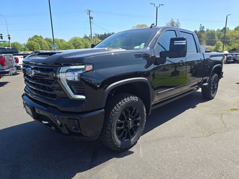 New 2026 Chevrolet Silverado 2500 High Country w/ Midnight Edition AWD/4WD image 8