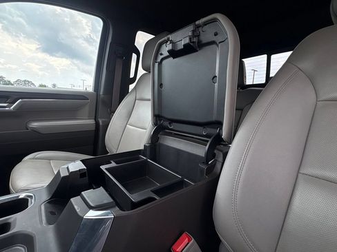 Used 2024 GMC Sierra 1500 SLT AWD/4WD image 10
