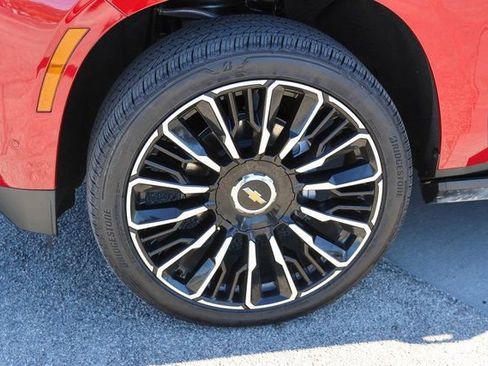 New 2026 Chevrolet Tahoe High Country AWD/4WD image 7
