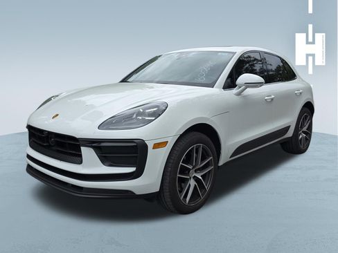 Used 2023 Porsche Macan Turbo AWD/4WD image 4