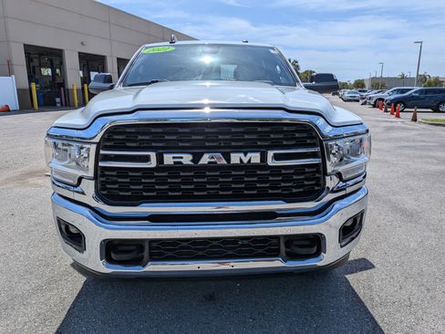 Used 2022 RAM 2500 Big Horn w/ Cold Weather Group image 10