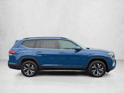 New 2026 Volkswagen Atlas SE image 4