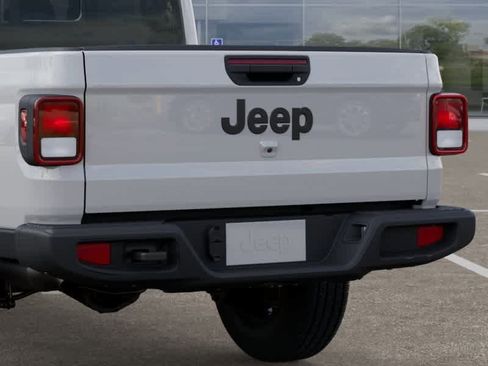 New 2026 Jeep Gladiator Sport image 13