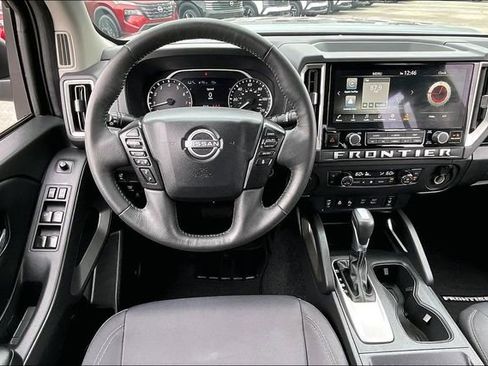 Certified 2025 Nissan Frontier SV w/ SV Convenience Package image 8