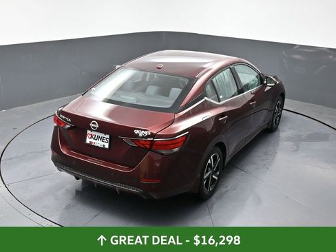 Used 2024 Nissan Sentra SV image 40