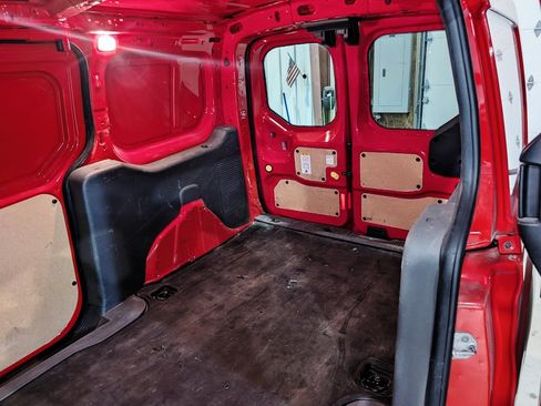 Used 2021 Ford Transit Connect XL FWD image 17