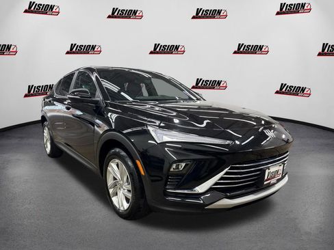 Used 2024 Buick Envista Preferred FWD image 3