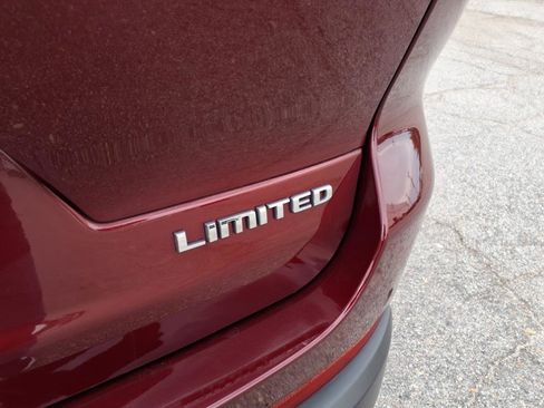 Used 2023 Jeep Grand Cherokee L Limited image 5