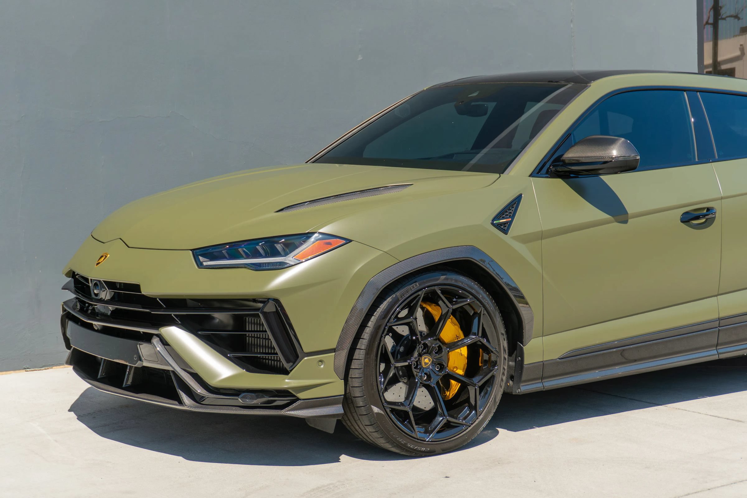 Used 2024 Lamborghini Urus Performante AWD/4WD image 20