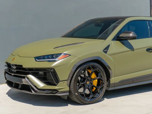 Used 2024 Lamborghini Urus Performante AWD/4WD image 20