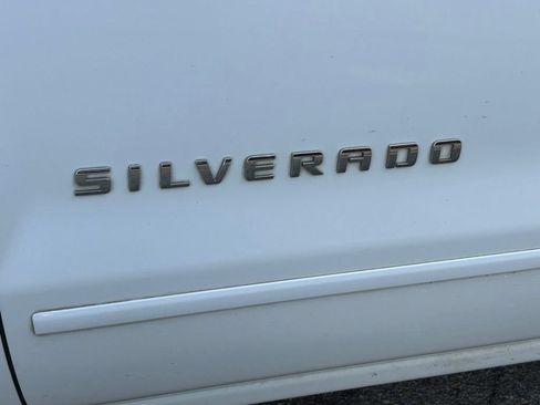 Used 2019 Chevrolet Silverado 1500 LT AWD/4WD image 18