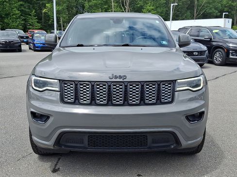 Used 2021 Jeep Grand Cherokee Laredo X AWD/4WD image 2