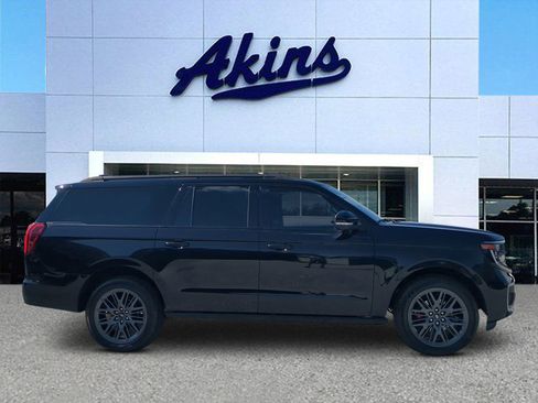 Certified 2025 Ford Expedition Max Platinum w/ Stealth Performance Package image 1