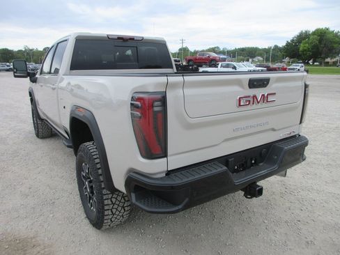 New 2026 GMC Sierra 2500 AT4X AWD/4WD image 7