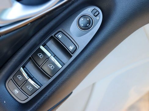 Used 2015 INFINITI Q50 Premium w/ Deluxe Touring Package image 14