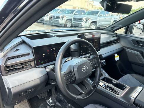 New 2026 Toyota RAV4 XSE w/ Panoramic Sun Roof Package AWD/4WD image 7