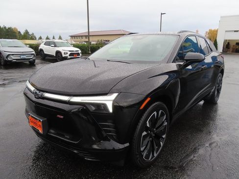 Used 2024 Chevrolet Blazer EV RS image 3