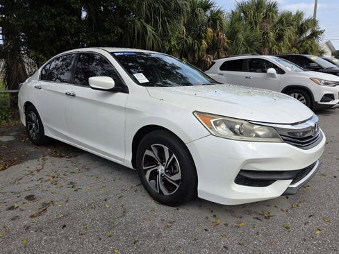 Used 2017 Honda Accord LX image 3