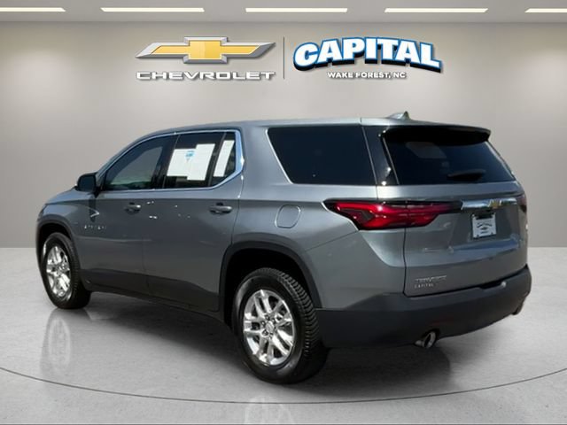 Used 2023 Chevrolet Traverse LS w/ Safety Package FWD image 4