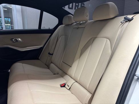 Used 2020 BMW 330i xDrive Sedan w/ Convenience Package AWD/4WD image 18