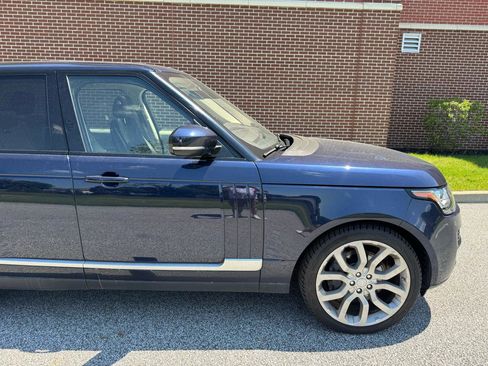 Used 2016 Land Rover Range Rover Supercharged AWD/4WD image 11