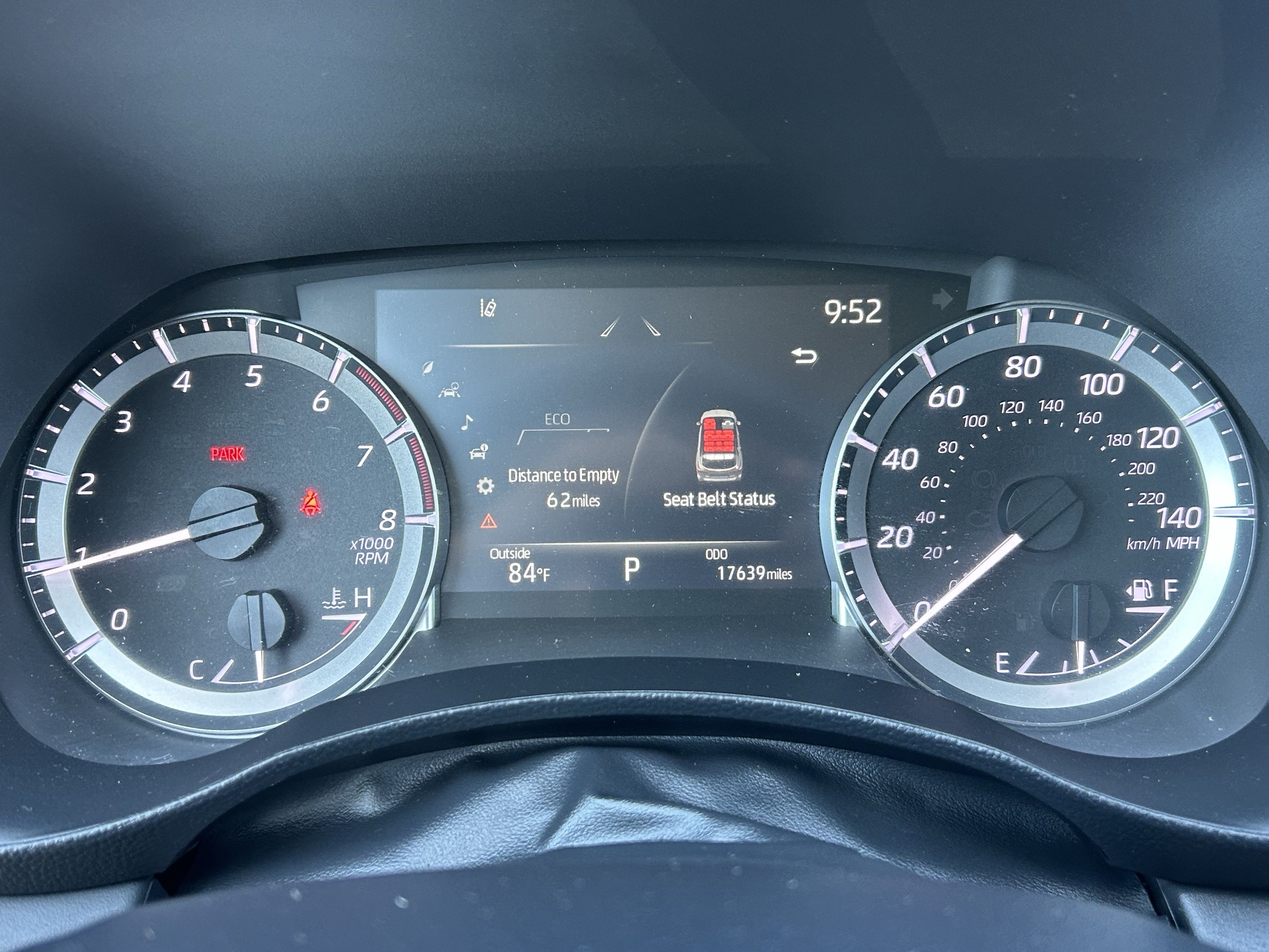 Used 2023 Toyota Highlander XLE FWD image 30