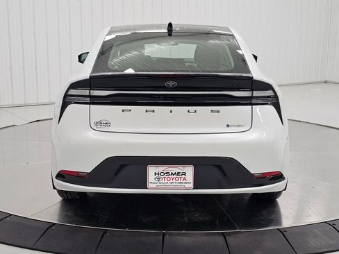 Used 2026 Toyota Prius Plug-In Hybrid w/ Limited Premium Package FWD image 4