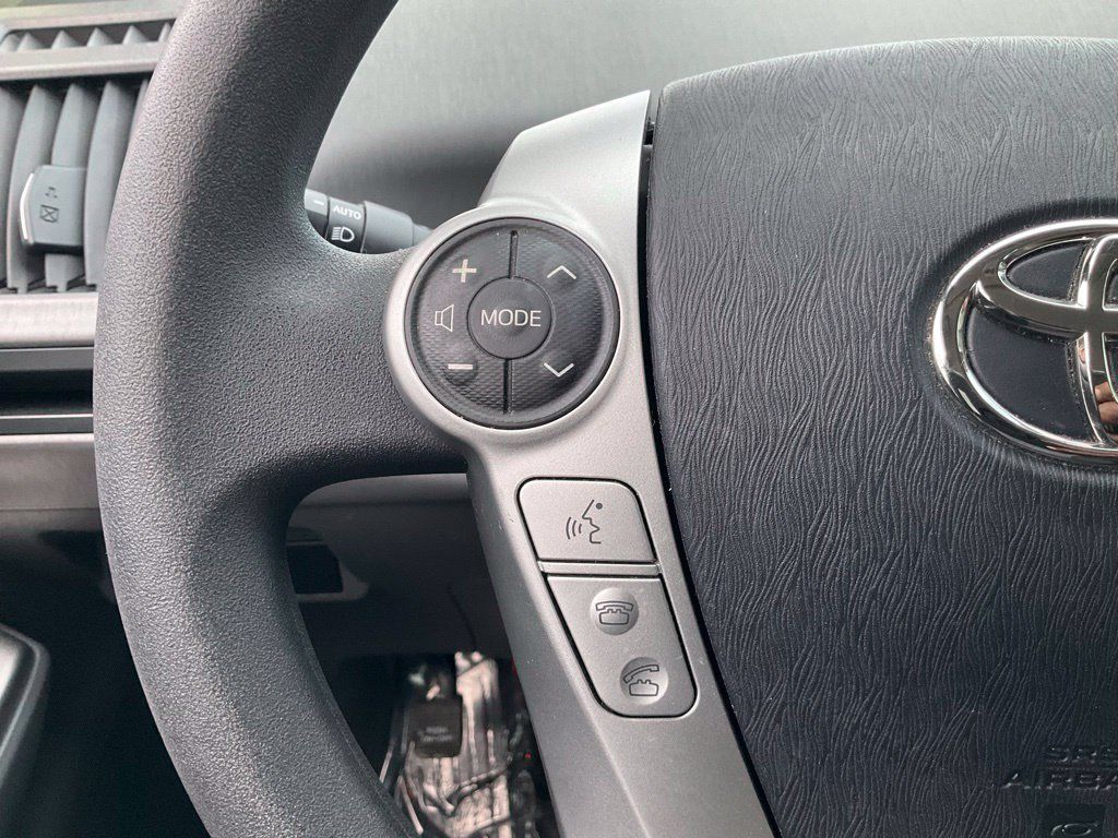 Used 2012 Toyota Prius V Five FWD image 38