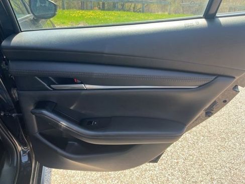 Used 2024 MAZDA MAZDA3 s FWD image 15