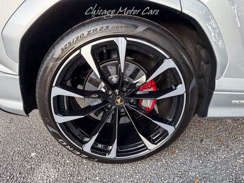 Used 2024 Lamborghini Urus S image 13