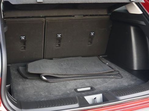 Used 2025 Chevrolet Trax LT w/ LT Convenience Package image 21