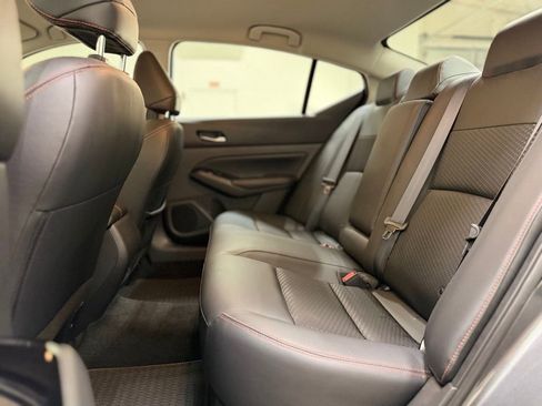 Used 2025 Nissan Altima 2.5 SR image 16