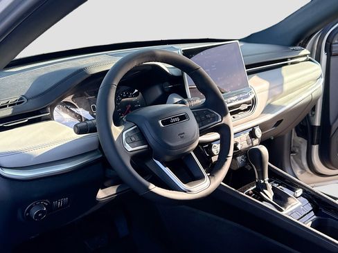 New 2026 Jeep Compass Limited image 4